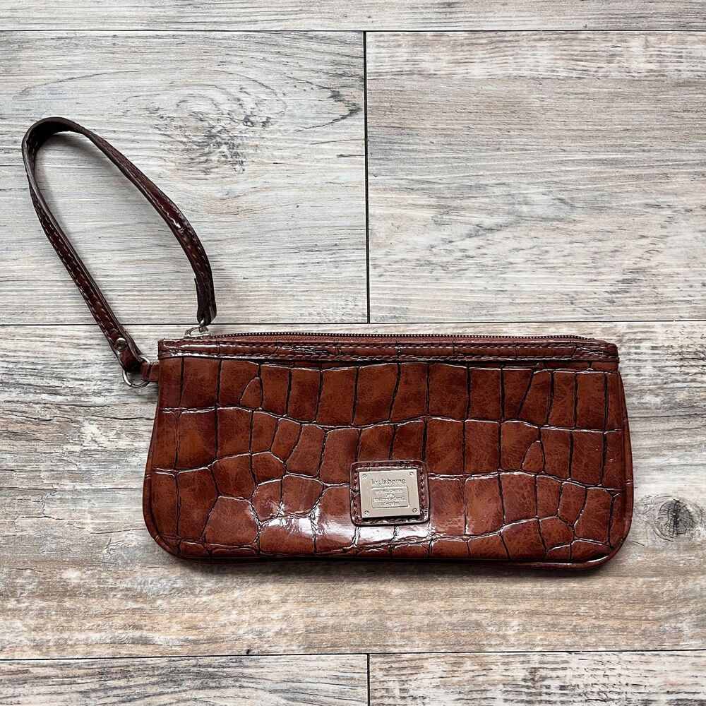 Liz Claiborne Y2K Faux Croc Embossed Wristlet Brown Patent Clutch Wallet